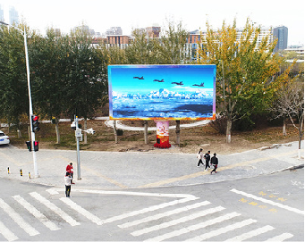 开化户外大屏广告投放要点。